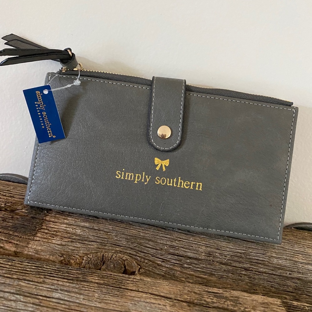 NWT simply southern wallet